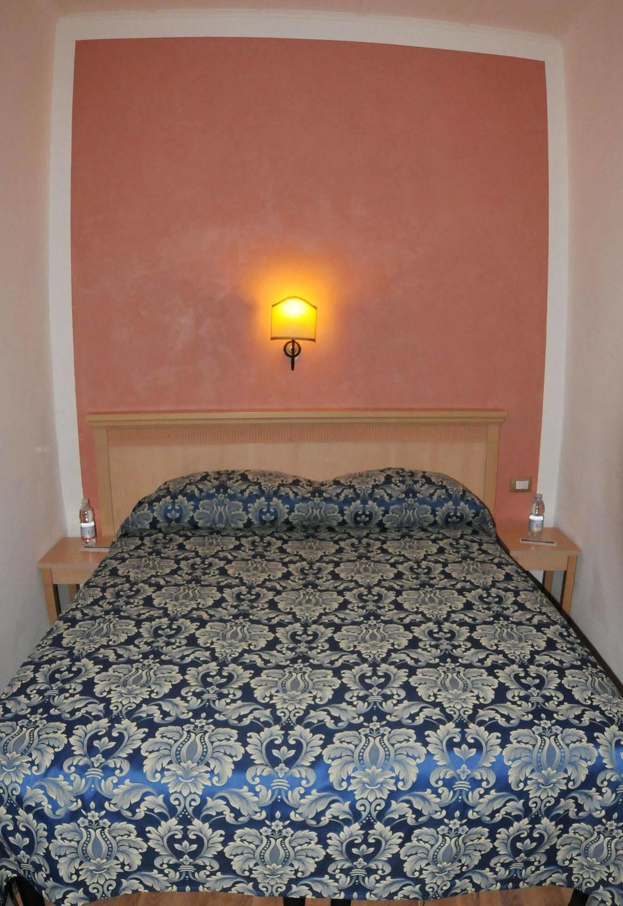 Hhb Hotel Florenz Exterior foto