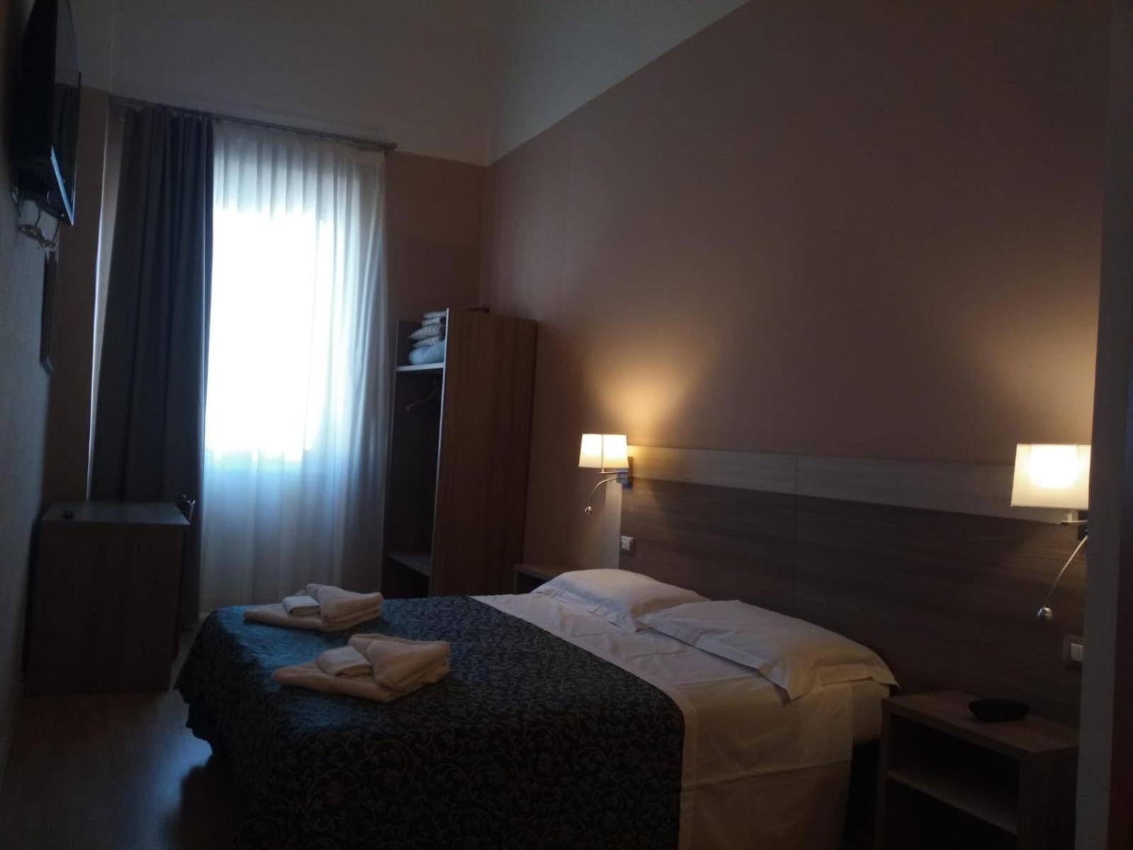 Hhb Hotel Florenz Exterior foto