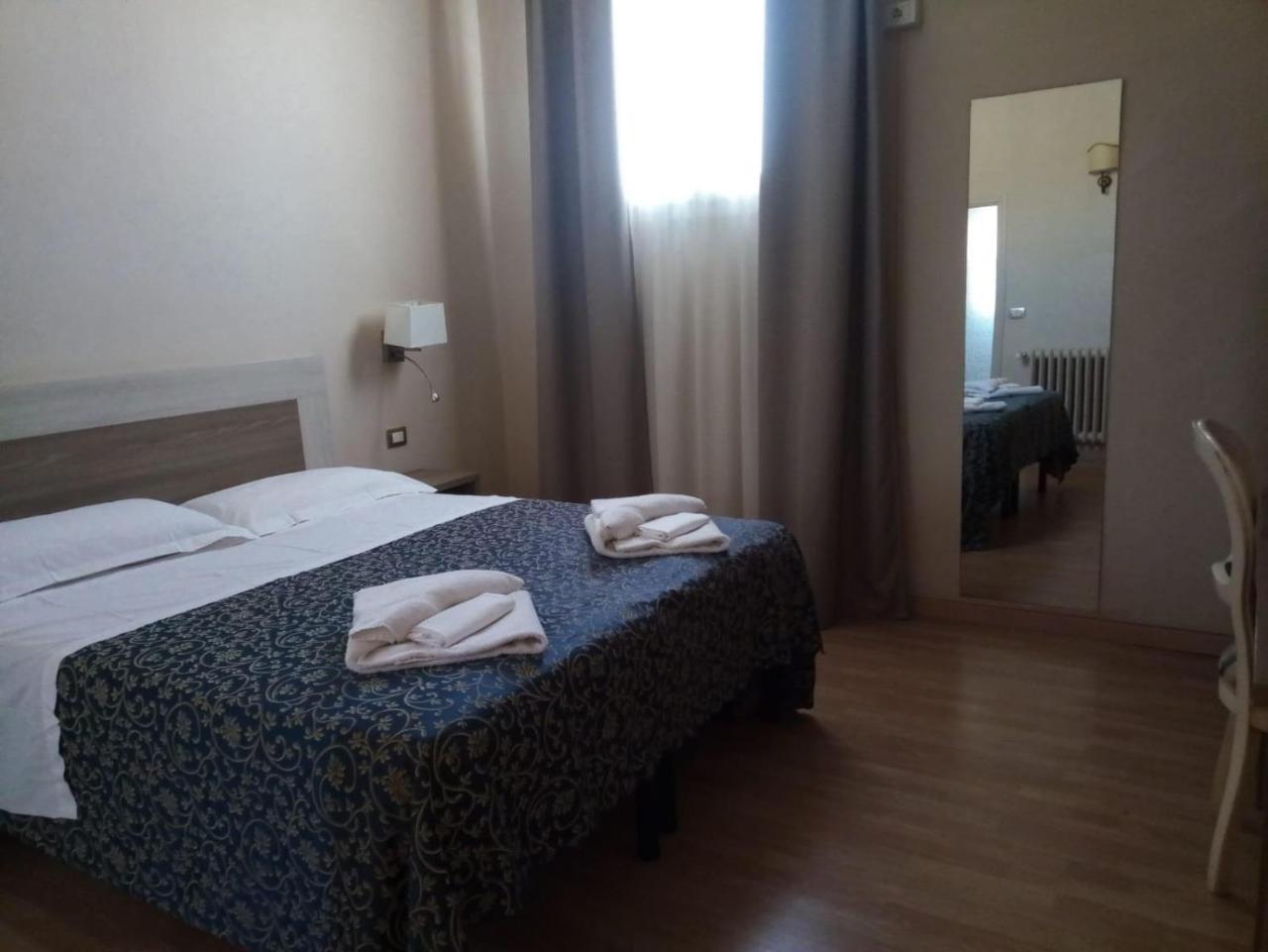 Hhb Hotel Florenz Exterior foto