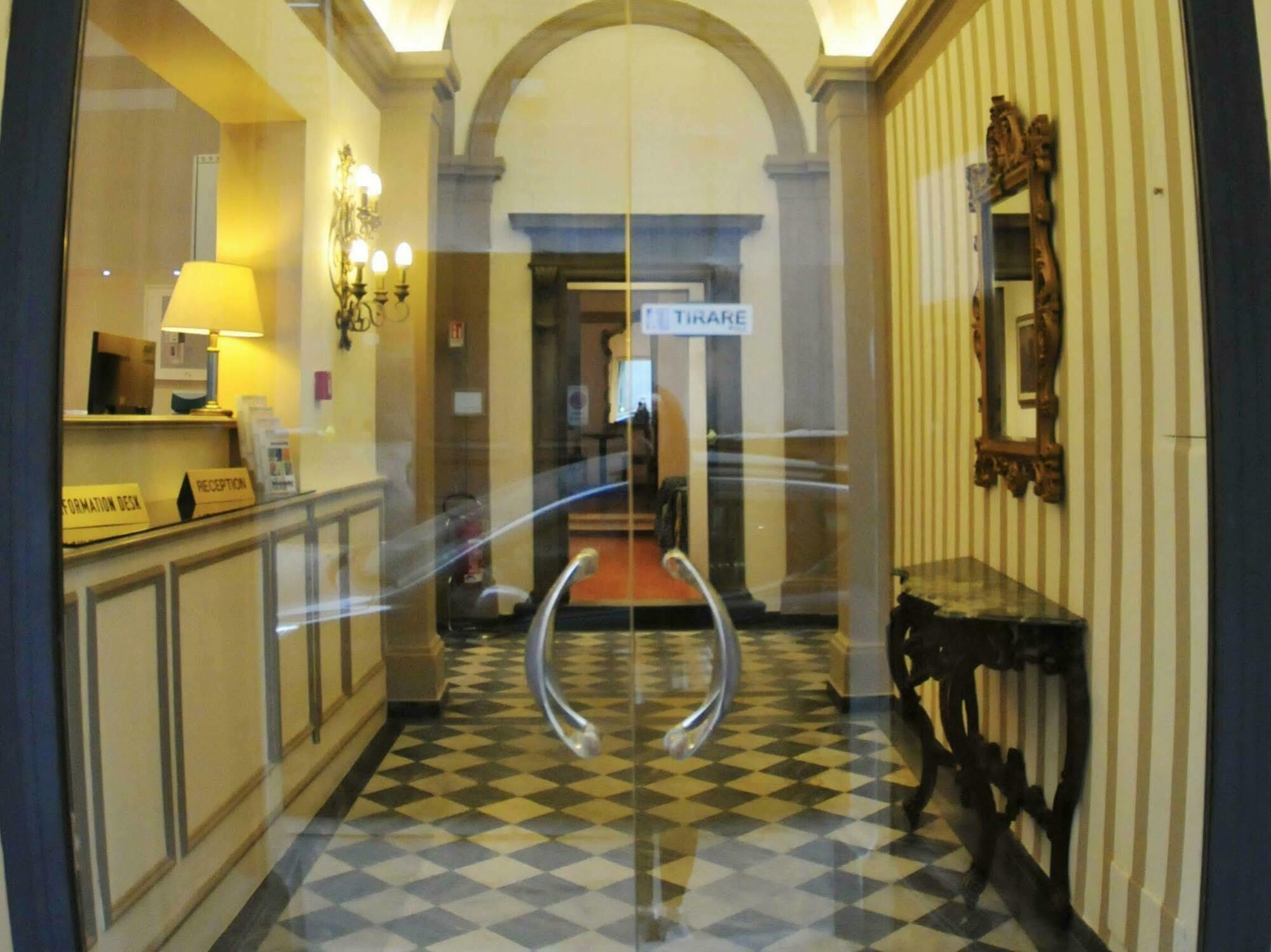 Hhb Hotel Florenz Exterior foto